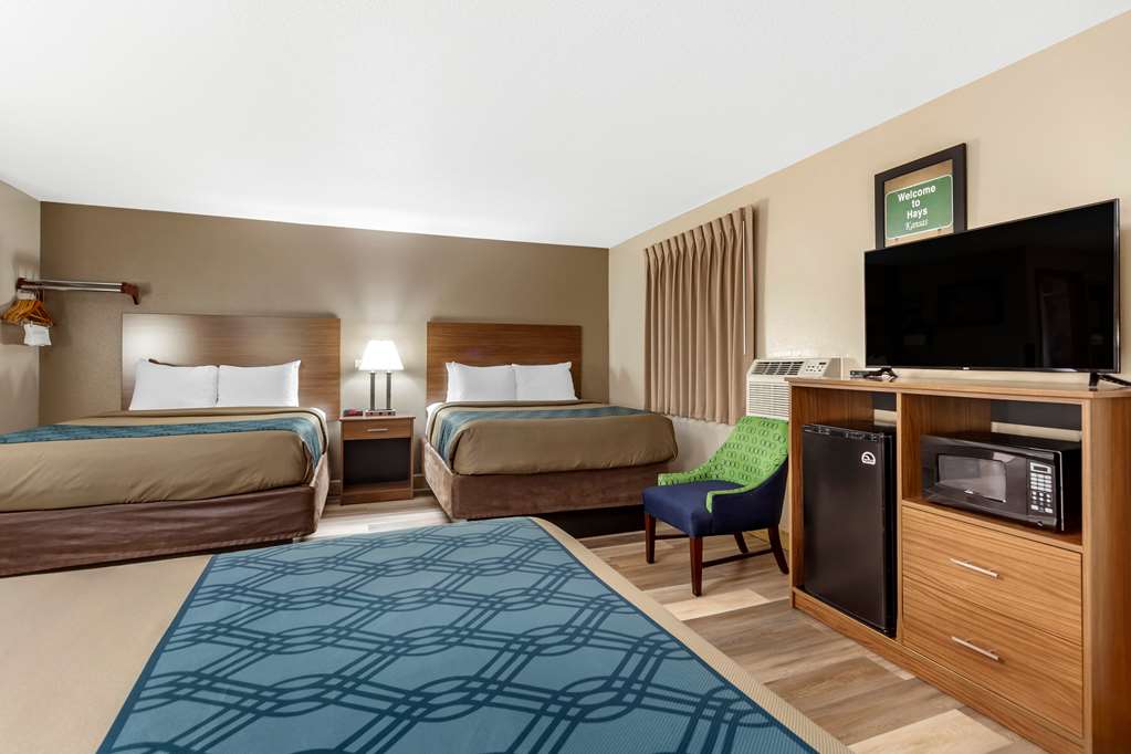 Econo Lodge Hays I 70 - photo 23