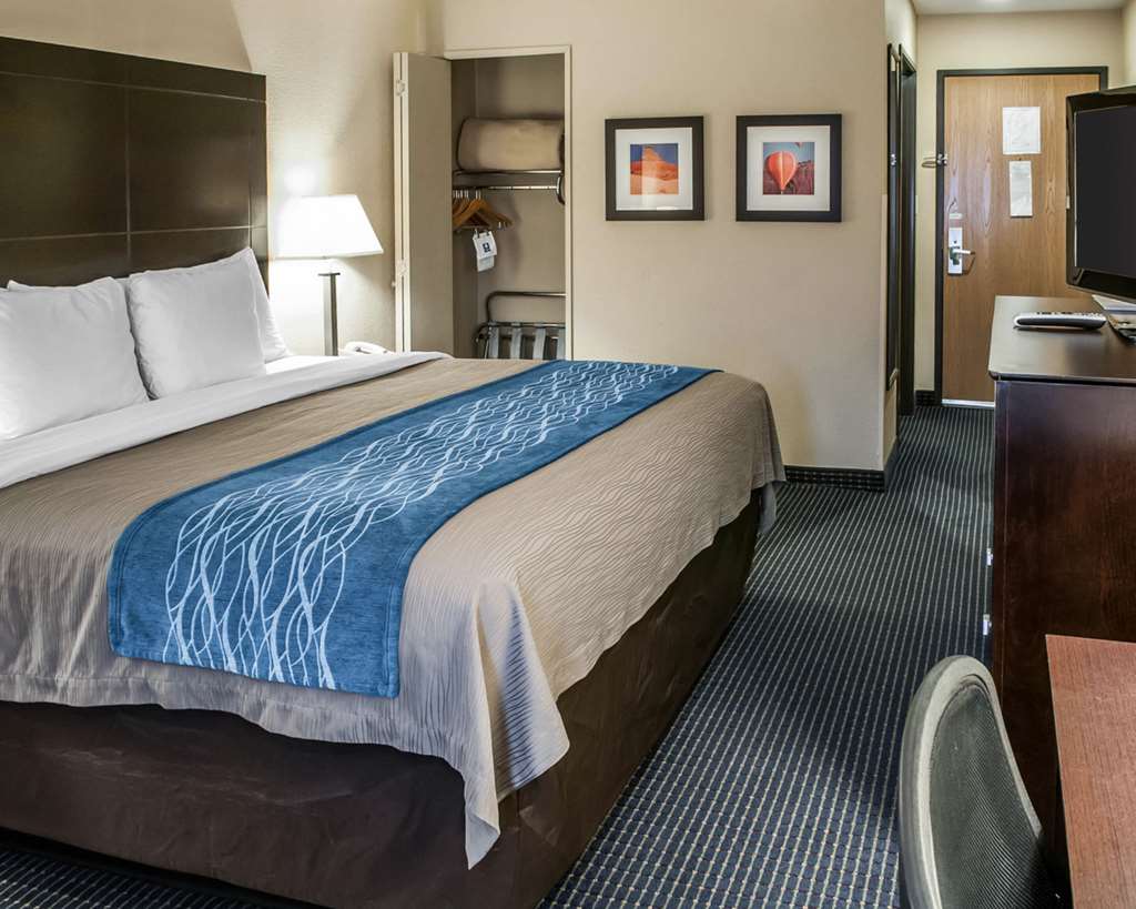 Comfort Inn Gallup I 40 Exit 20 - photo 13