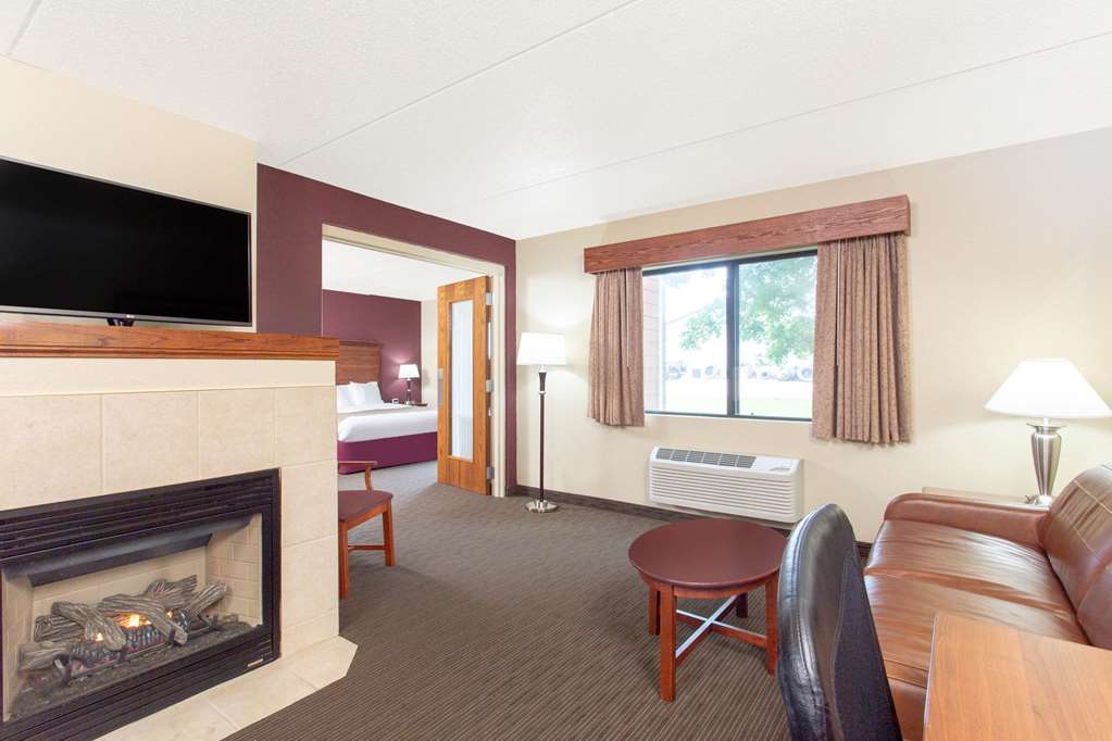 AmericInn by Wyndham New London - photo 19