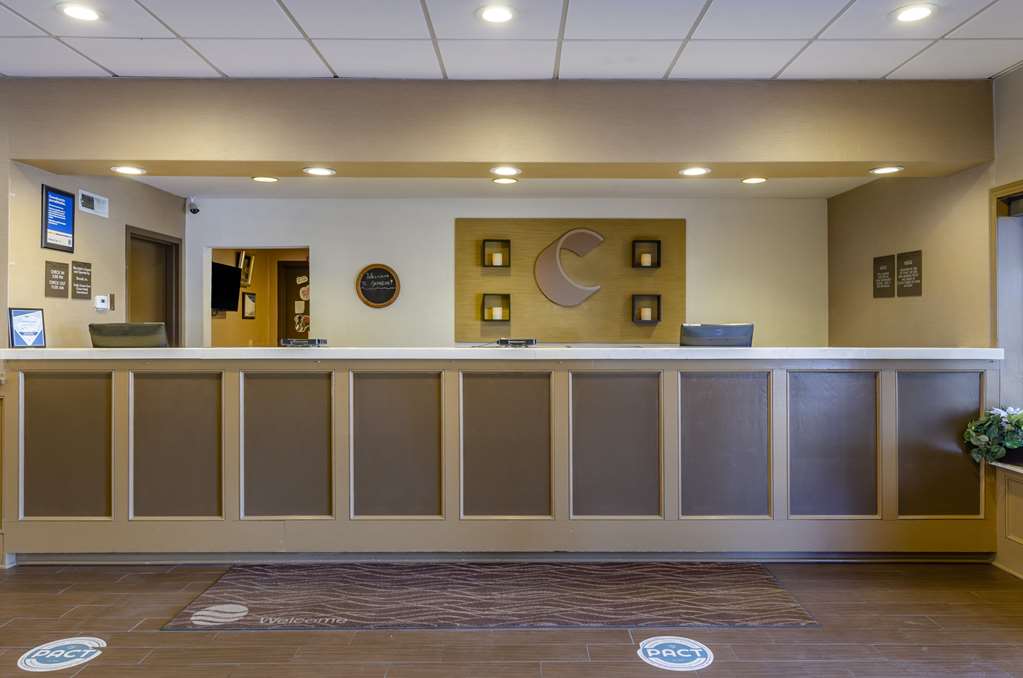 Comfort Inn & Suites Raphine Lexington near I 81 and I 64 - photo 6