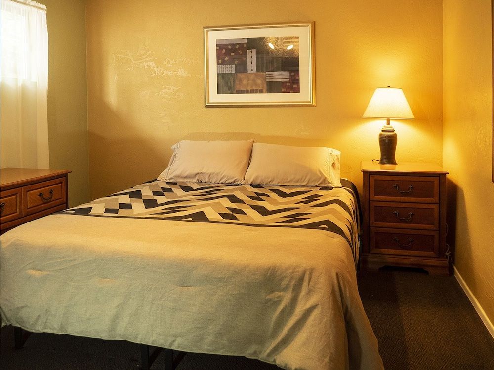 Tuscany Manor Resort - photo 11