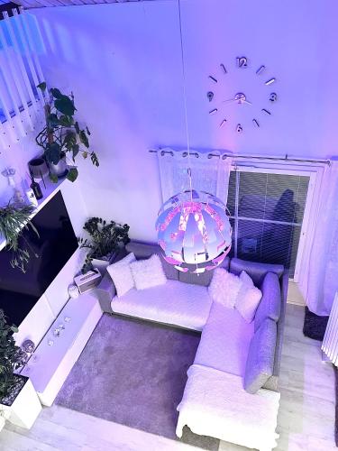 Hopea Villa Vuokatin ytimessä sisältyy Sauna ilmainen pysäköinti Wi Fi 55smartTV omapiha sopii perheille — 4-Star Luxury Hotel in Vuokatti, Finland