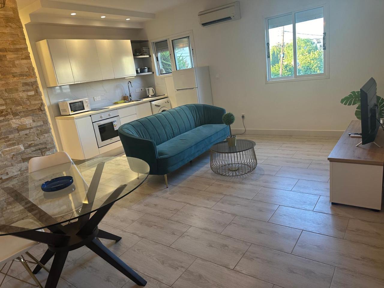 Appartments 750m from beach tourist area