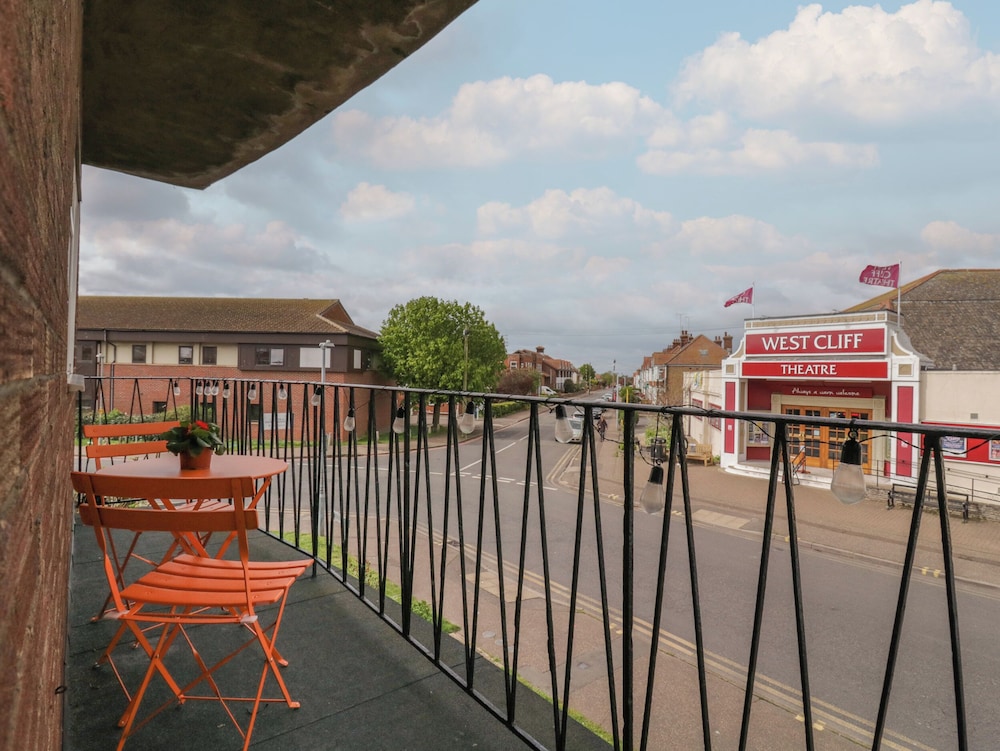 The Upper Circle — 4-Star Luxury Hotel in Clacton-On-Sea, United Kingdom