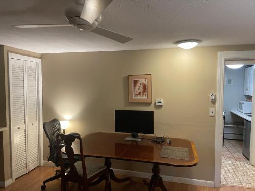 Private Convenient & Cozy Stay Near Boston — hotel in Andover