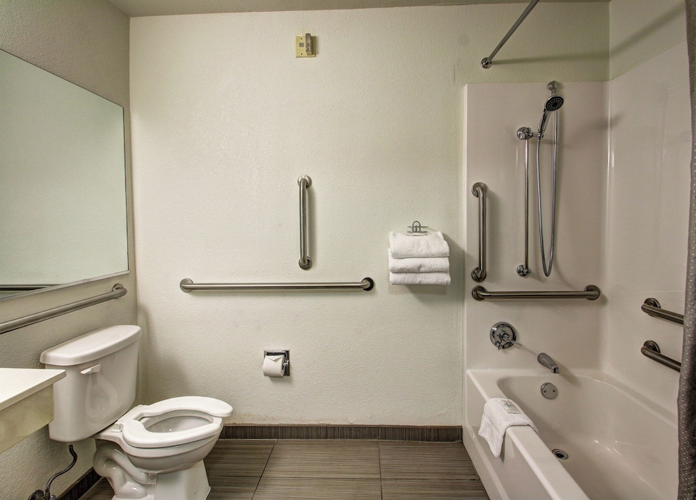 Econo Lodge Murray - photo 34