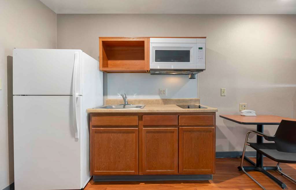 Extended Stay America Select Suites Jacksonville North - photo 14