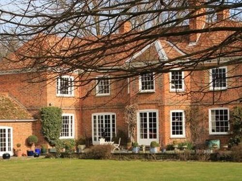 Newnham Manor