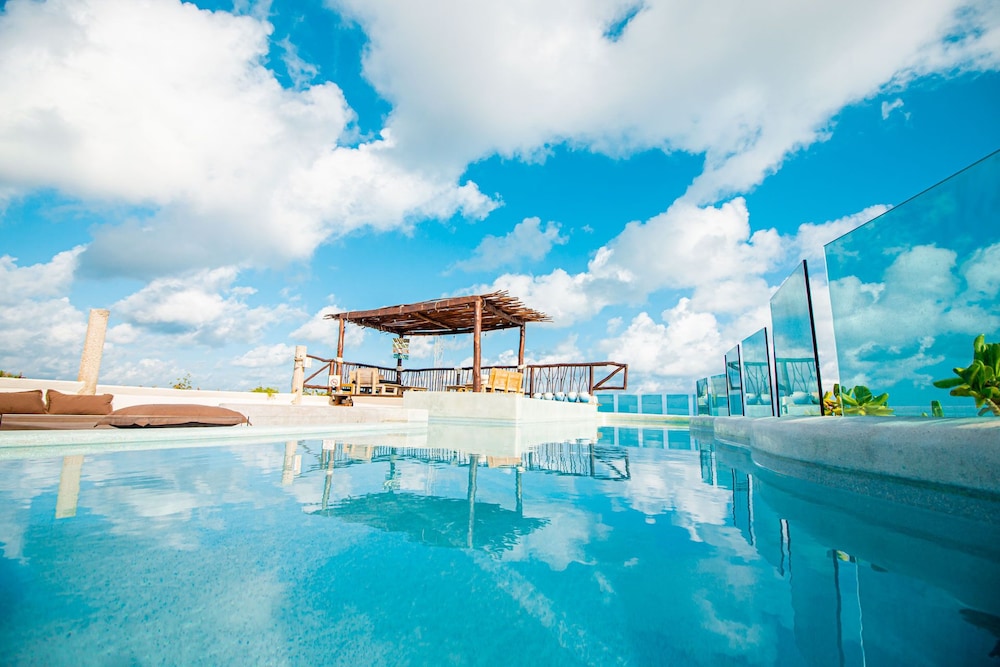 Rooftop pool