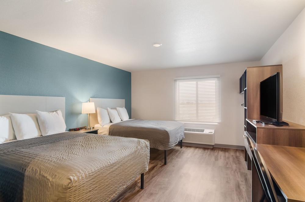 WoodSpring Suites Thornton North Denver - photo 9