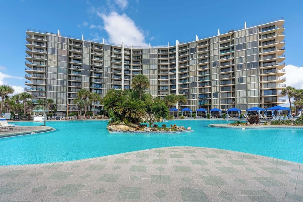 Edgewater Oasis Gorgeous Resort Condo on Beach - photo 19