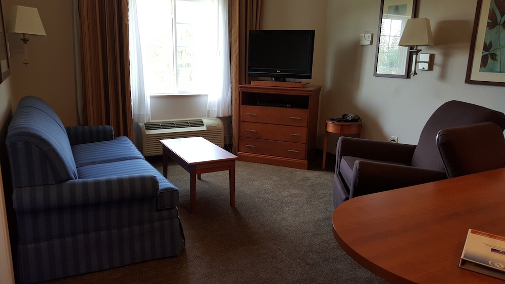 Candlewood Suites Hot Springs by IHG - photo 20