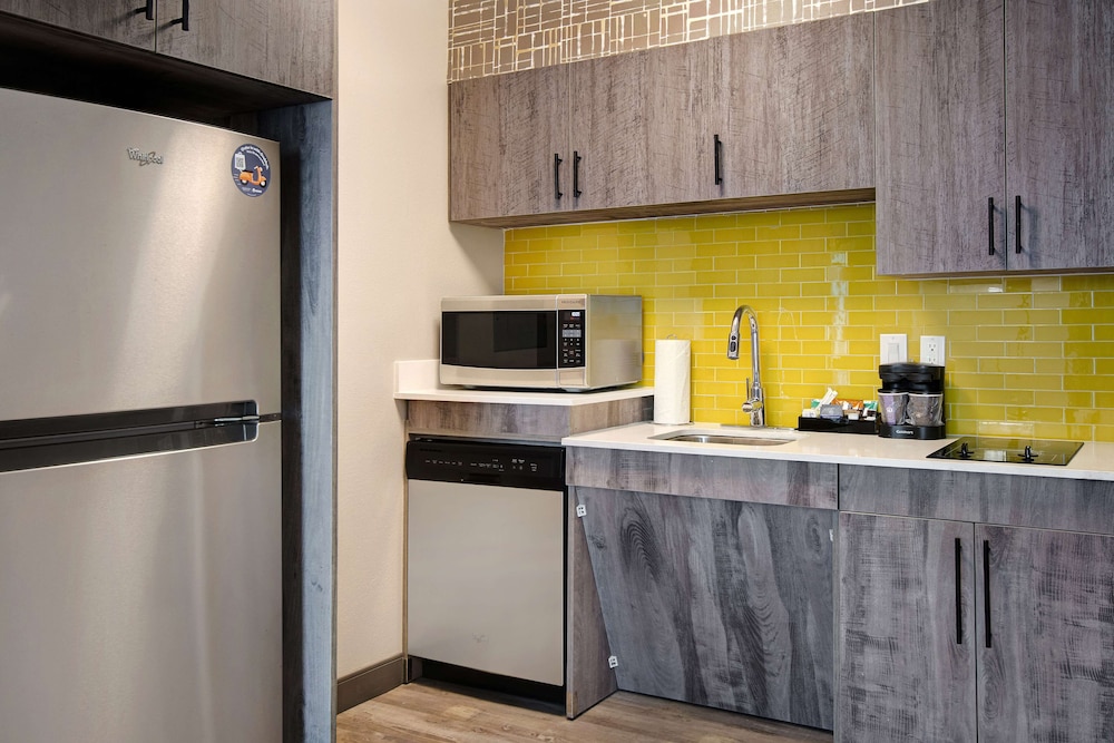 Homewood Suites by Hilton Lexington Hamburg - photo 21