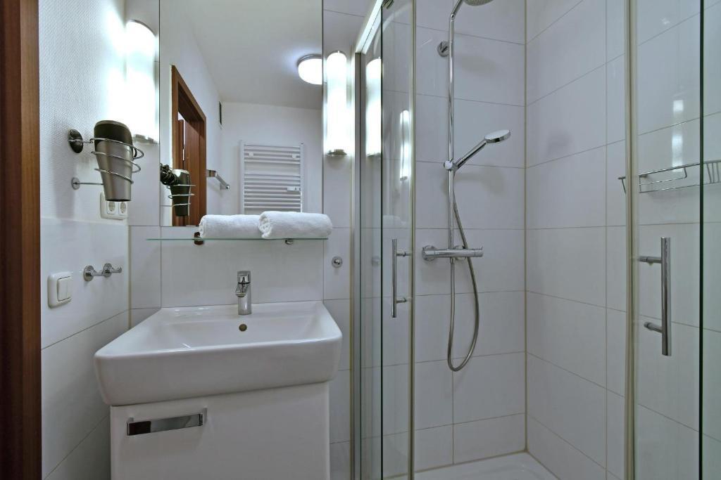 RES 303 Residenz Seeblick — 4-Star Luxury Hotel in Scharbeutz, Germany