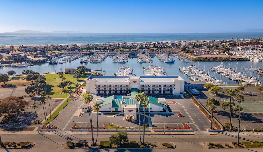 Hampton Inn Channel Islands Harbor Oxnard - photo 52