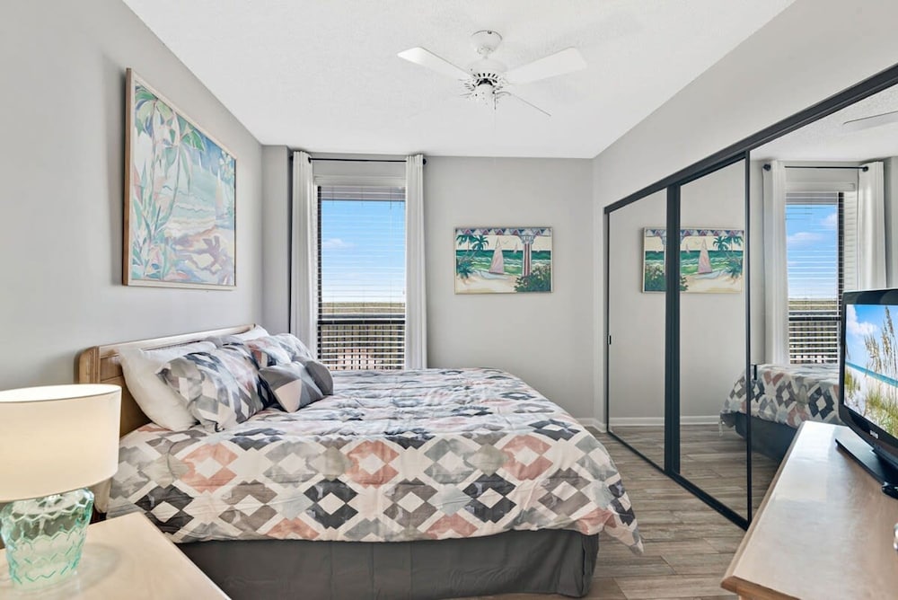 Windward Pointe 804 Sleeps 10 Beachfront Resort Amenities - photo 21