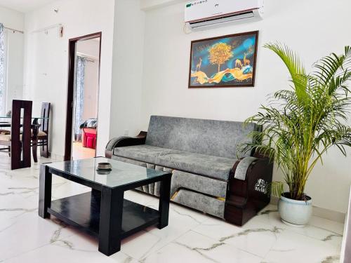 Beautiful 1BHK Gurugram Dwarka Expressway — 4-Star Luxury Hotel in Gurgaon, India