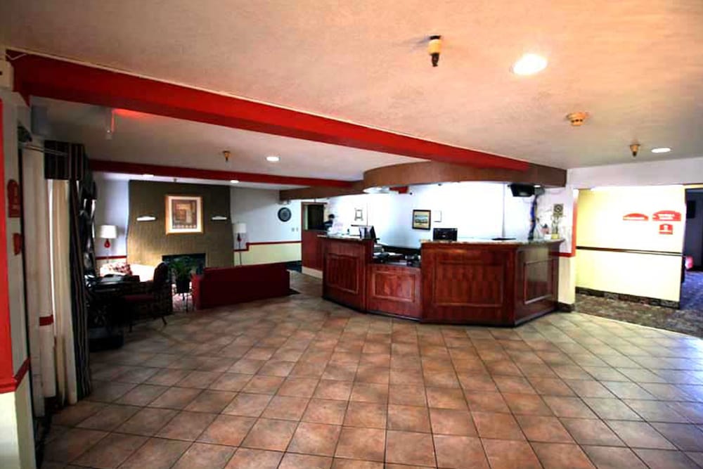 Norwood Inn And Suites Roseville in Roseville, United States