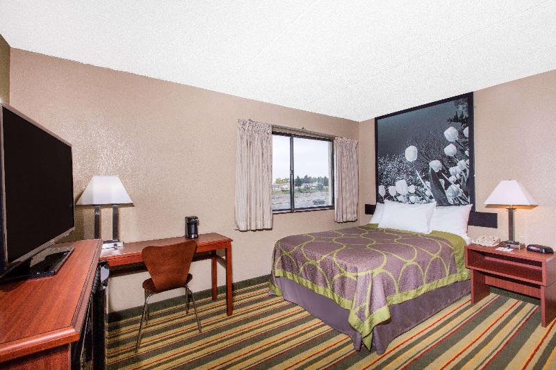 Super 8 By Wyndham Frederickrick - photo 11