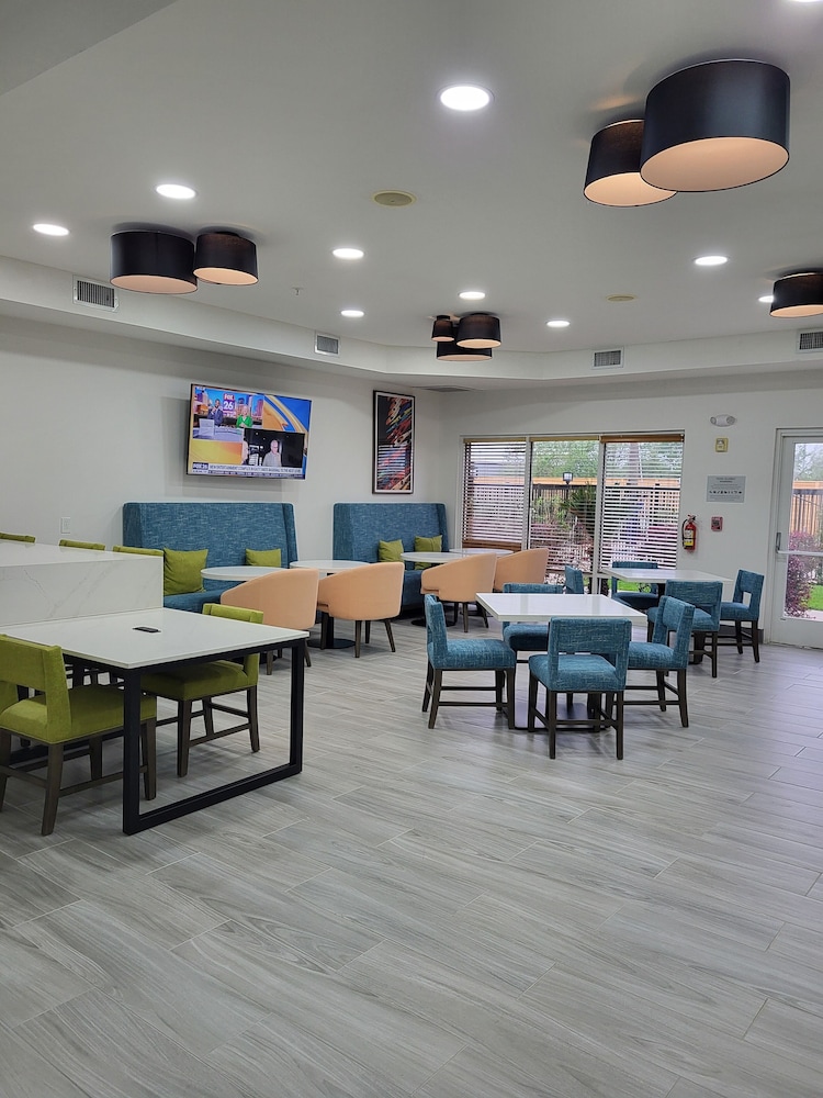 Hampton Inn Houston Deer Park Ship Area - photo 27