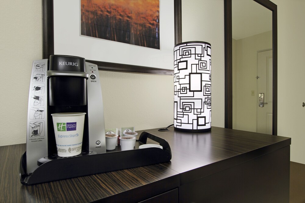 Holiday Inn Express & Suites Colorado Springs First & Main by IHG - photo 11