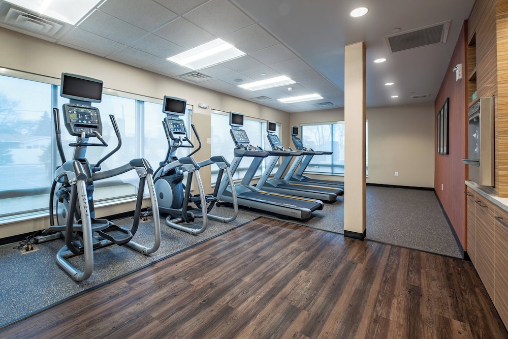 TownePlace Suites Toledo Oregon - photo 26