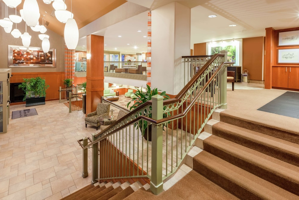 Hilton Garden Inn Pittsburgh University Place - photo 3