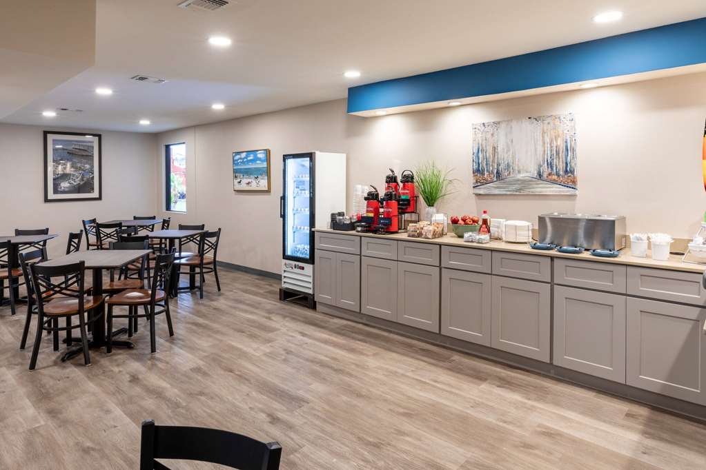 Baymont by Wyndham Biloxi Ocean Springs - photo 30