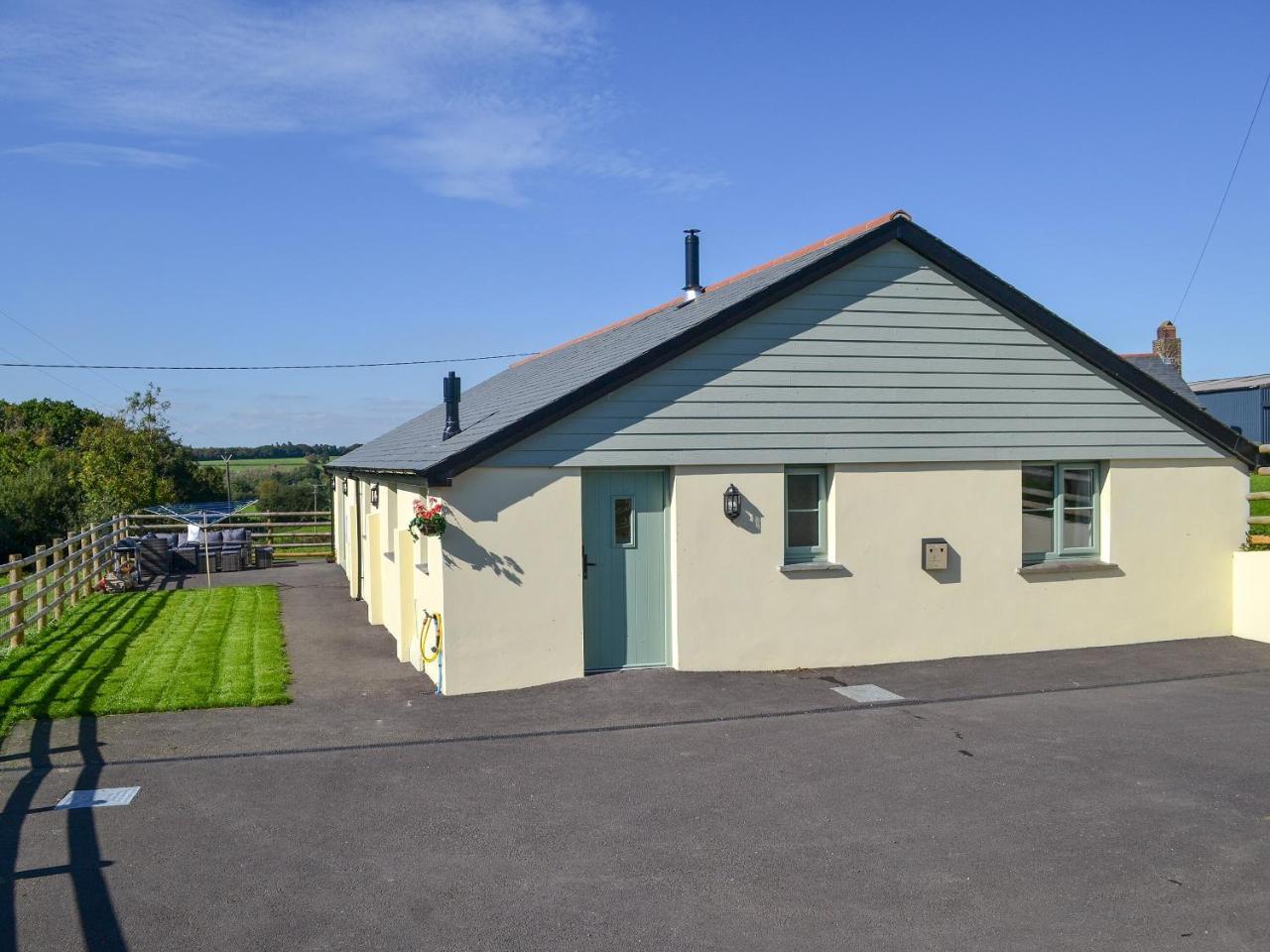 East Croft Barn - last minute hotel in Unknown City
