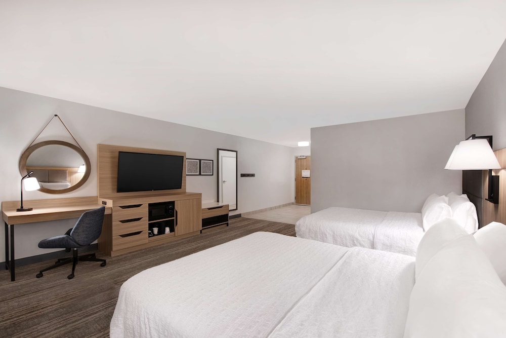 Hampton Inn Easley - photo 14