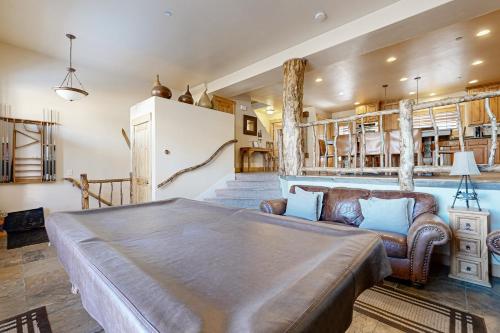 Bear Hollow #5547 - last minute hotel in Bridgeport