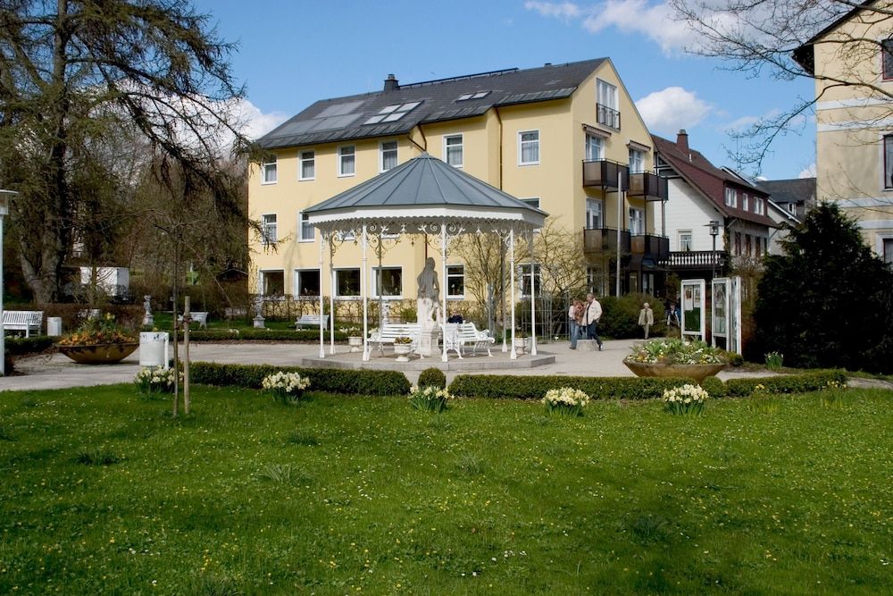 Wohlfühlhotel Am Rosengarten Garni — hotel in Bad Steben