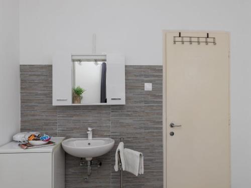 Guest House Bradas Double Room with Shared Bathroom No3