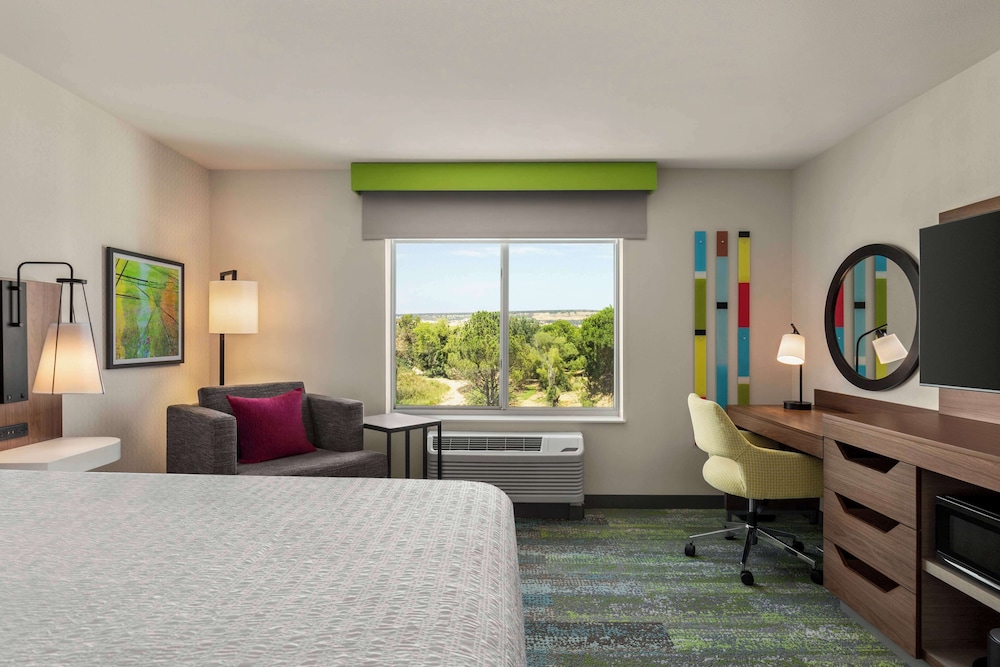 Hampton Inn & Suites Oroville - photo 6