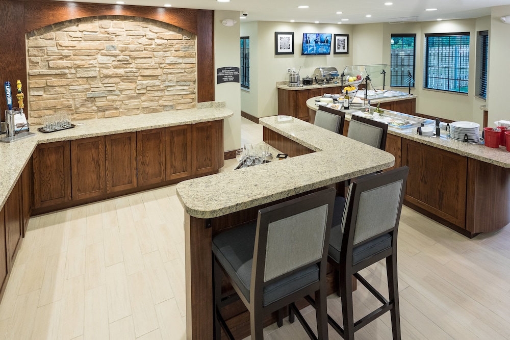 Staybridge Suites Omaha West by IHG - photo 30