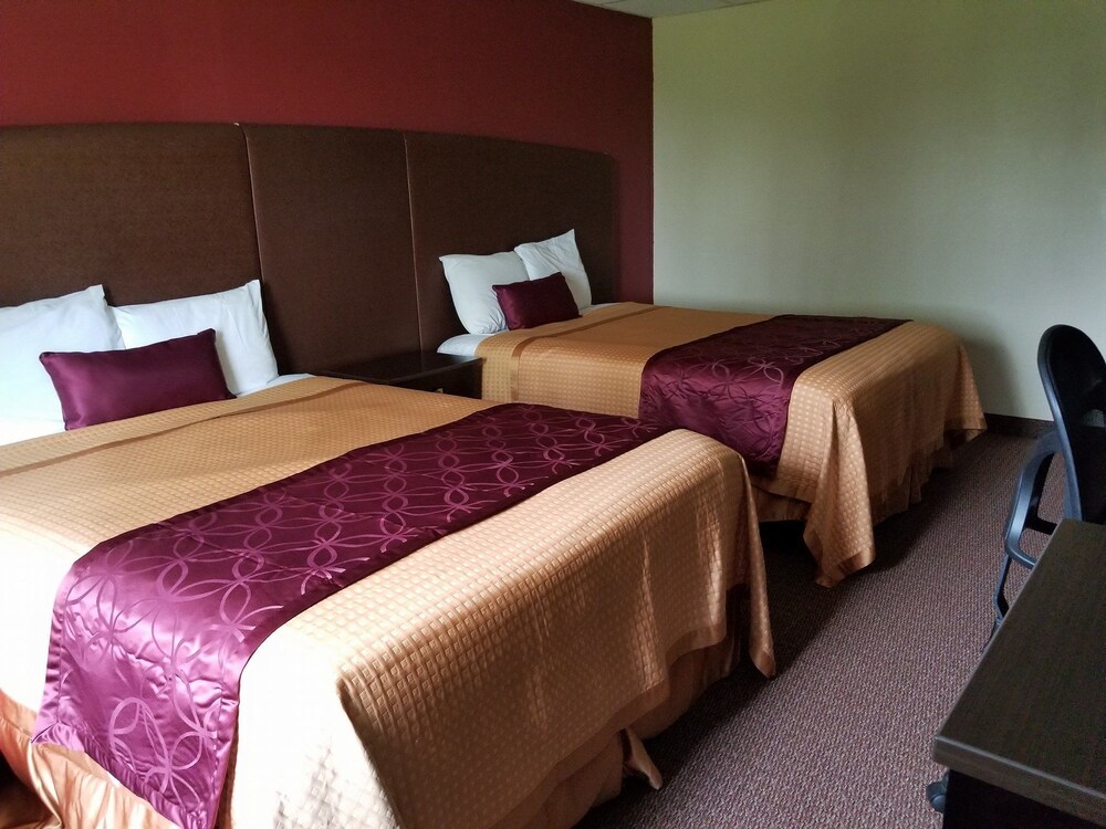 Americas Best Value Inn Story City - photo 7