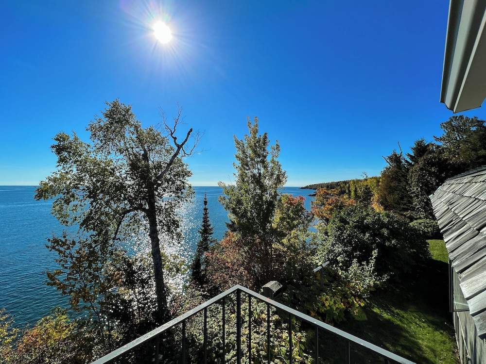 The Cliff Dweller on Lake Superior - photo 16