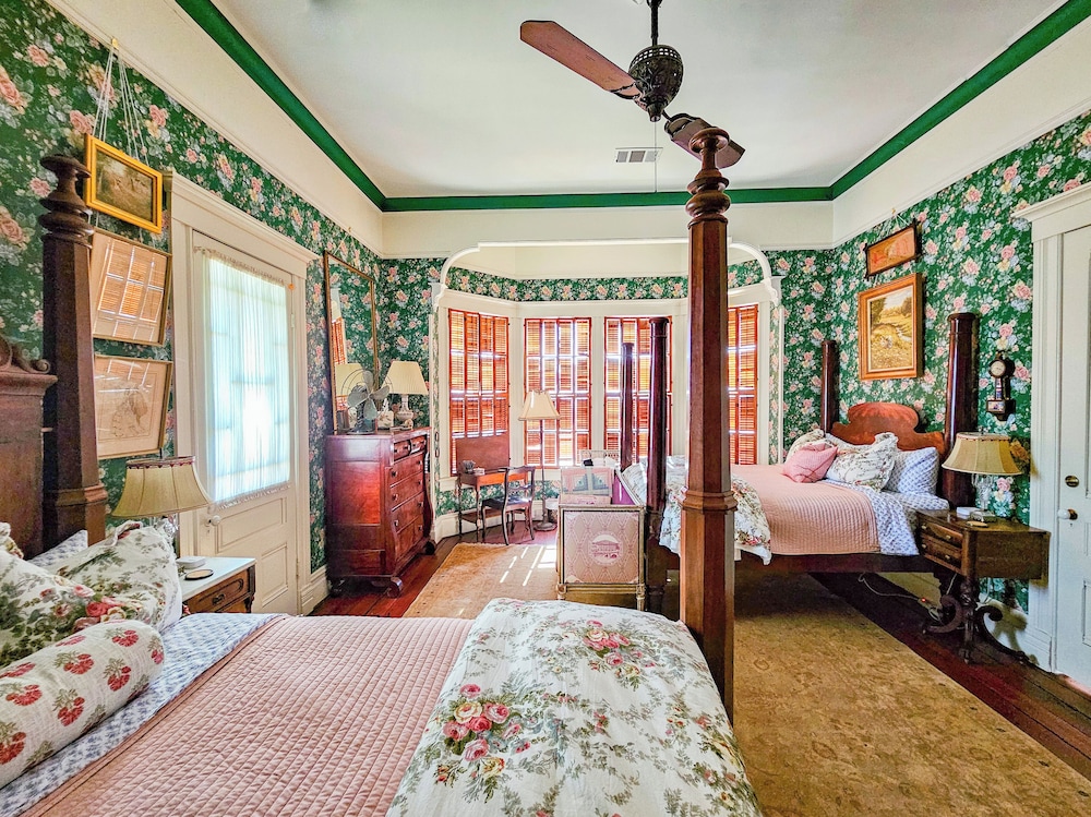 The JD Hyde Historic Inn - photo 16