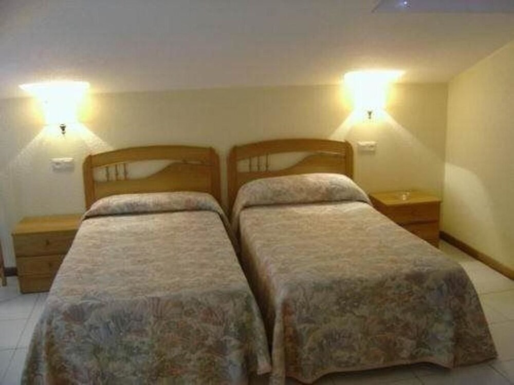 Hotel Viar — Cabezon De La Sal — photo 4