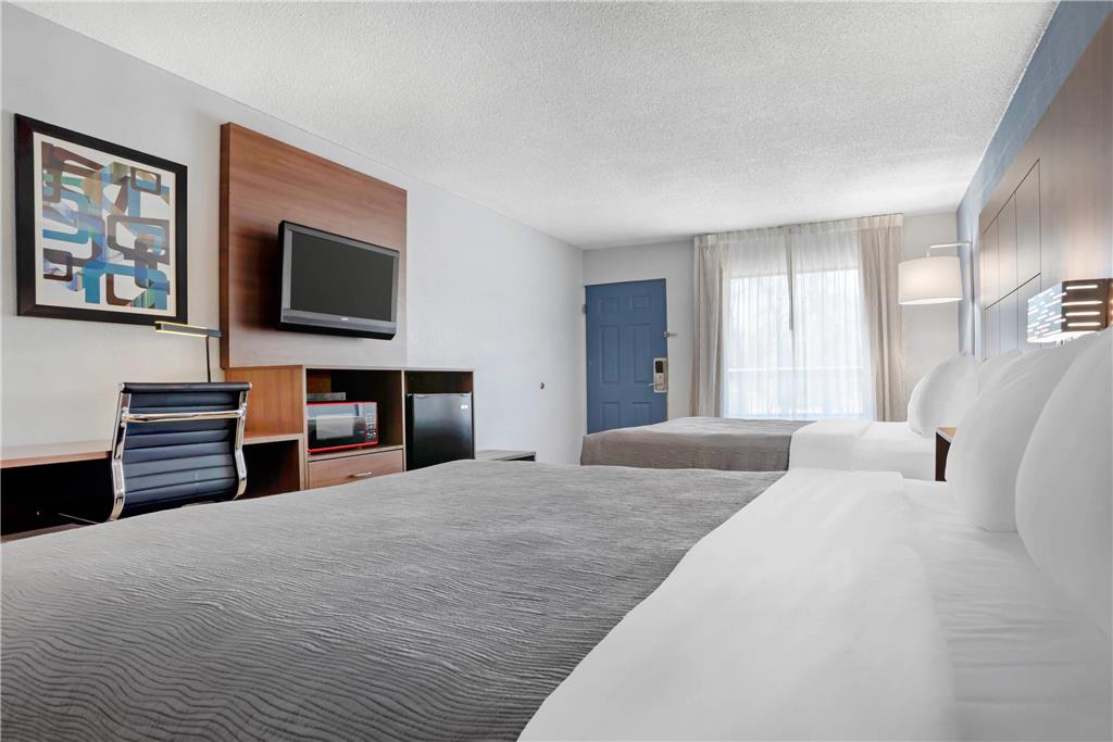 Quality Inn & Suites near Lake Eufaula - photo 11