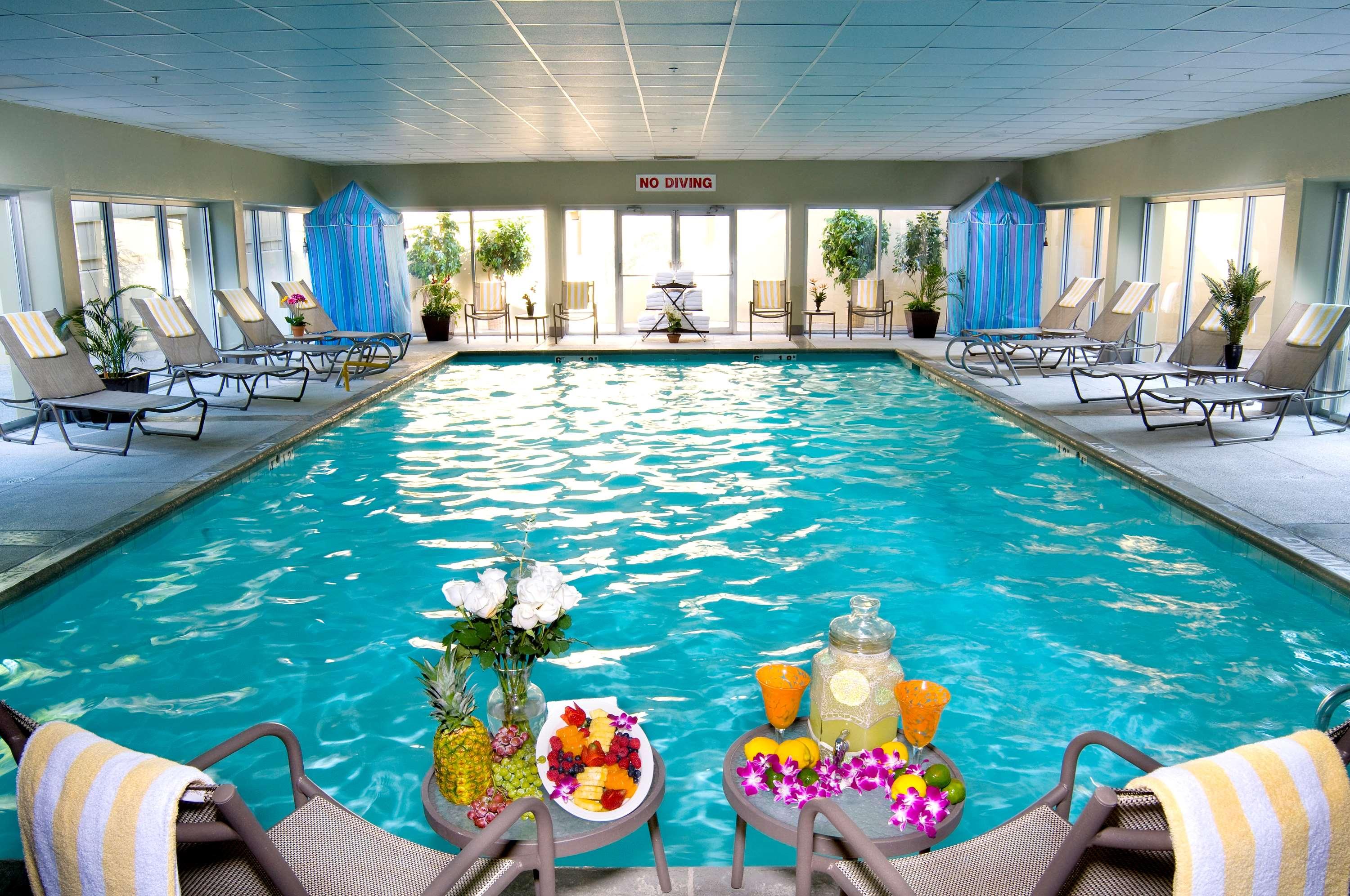 Doubletree by Hilton Norwalk - photo 6