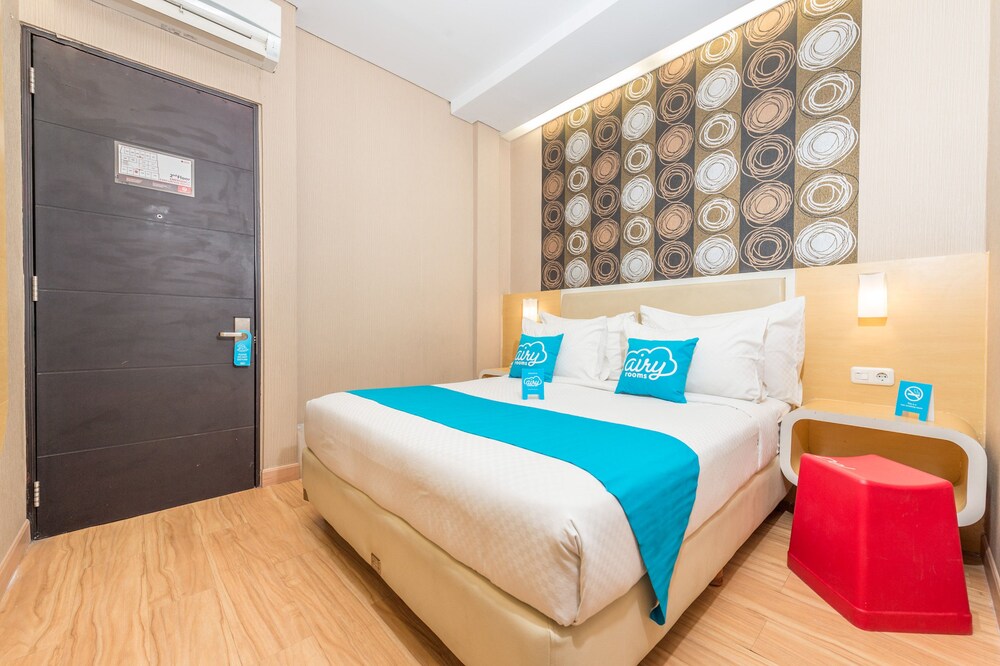 Airy Terminal Tirtonadi Ahmad Yani 280 Solo in Surakarta, Indonesia