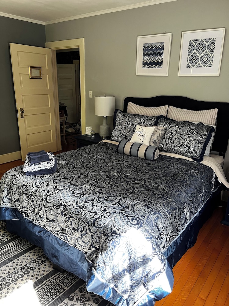 Taylor Edes Inn - photo 4