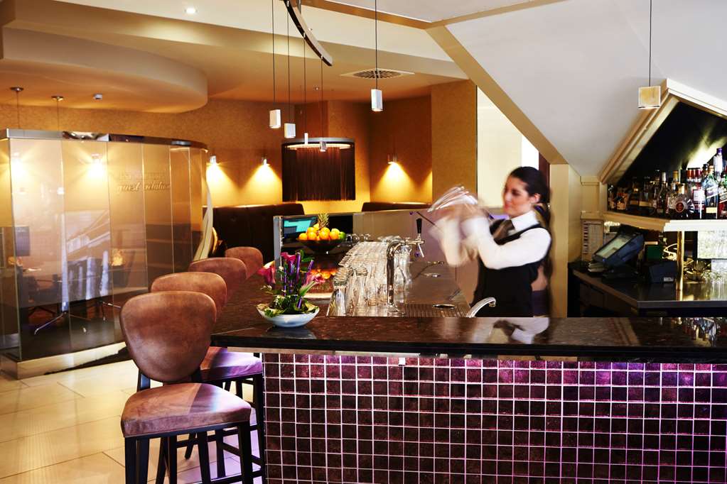 Steigenberger Graf Zeppelin, Stuttgart, Germany - Zeppelin Bar