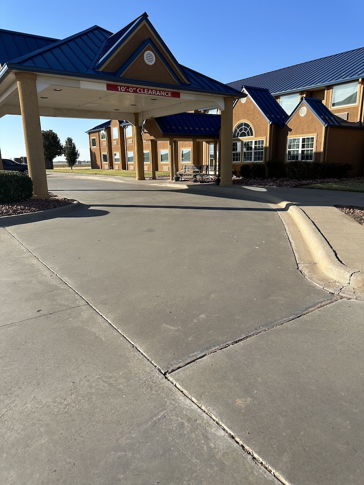 Sugar Creek Inn & Suites - photo 10