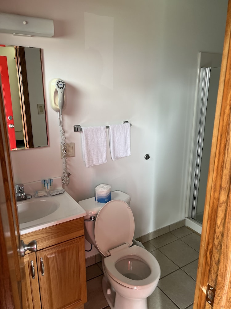 All Star Inn & Suites - photo 301