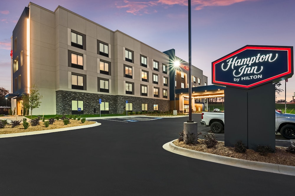 Hampton Inn Batesville - photo 31