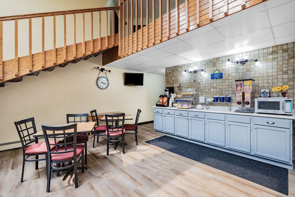 Days Inn by Wyndham Monticello - photo 15