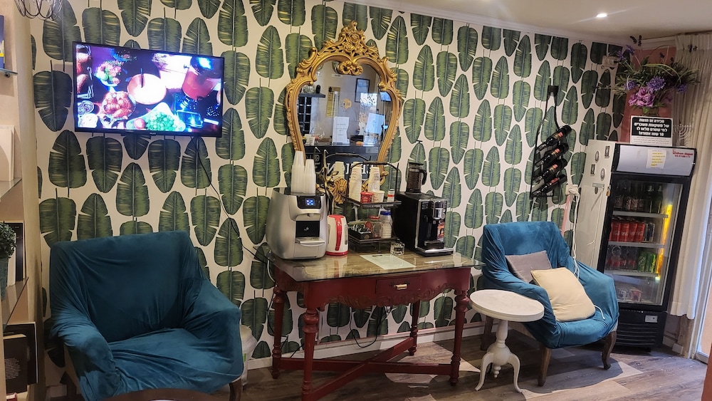 Central Hotel - last minute hotel in Tel Aviv