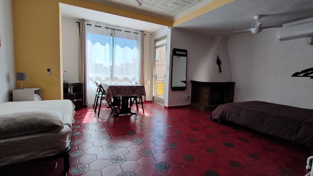 Pensión Benavente in Moncofa, Spain